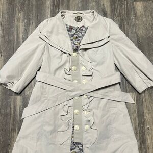 Anthropologie IDRA Khaki Beige Double Ruffle Trench Coat Jacket - Size 2 Car